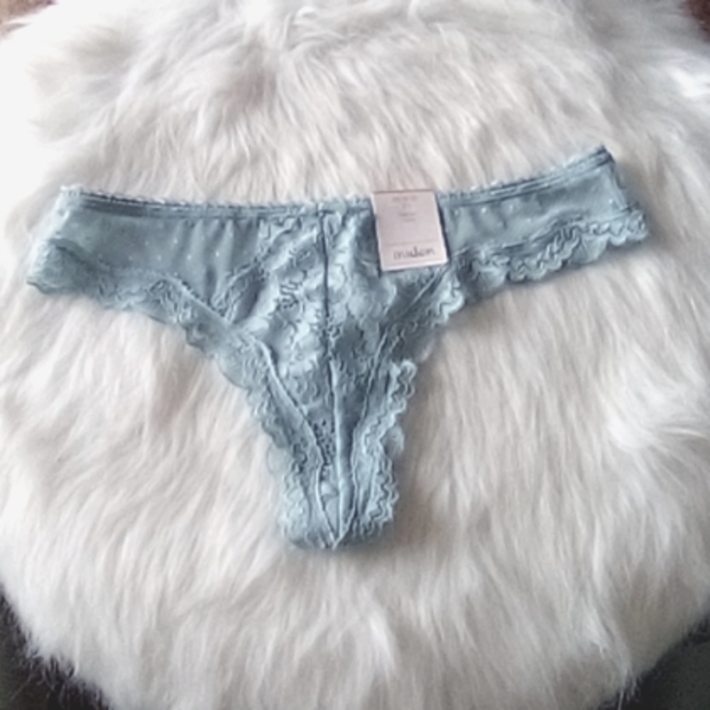 5/$13 Lace thong NWT